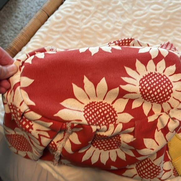 Lucky Canvas Tote, Sturdy,Rust color, off-white sunflowers, yellow accents - Picture 4 of 7